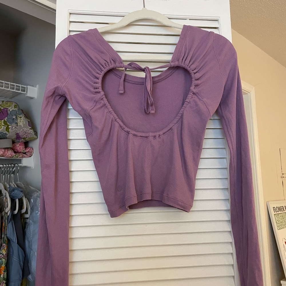 Lululemon Ribbed Open Back Shirt - Picture 4 of 5